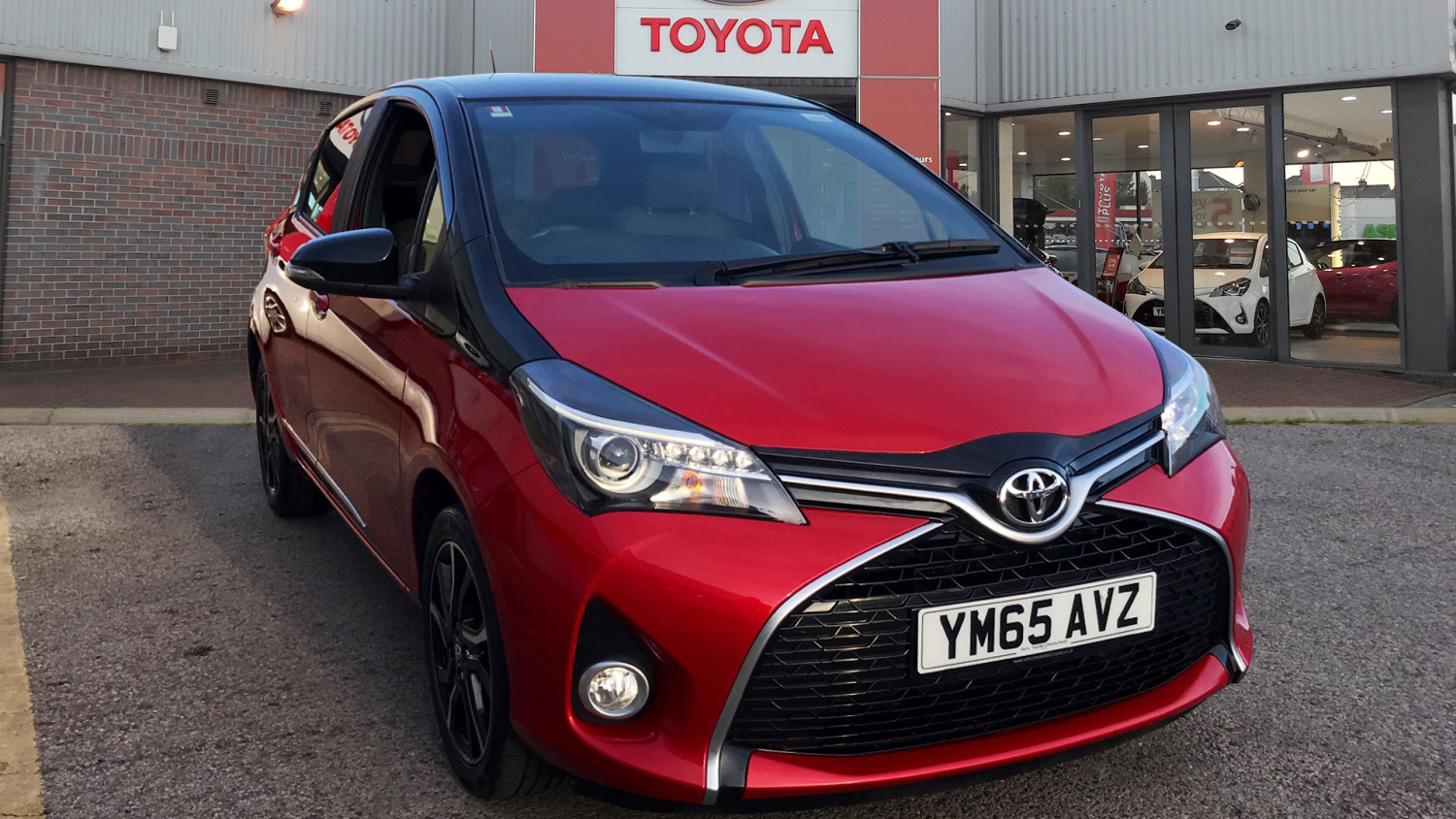 Used Toyota Yaris Vvt I Design Dr Petrol Hatchback For Sale